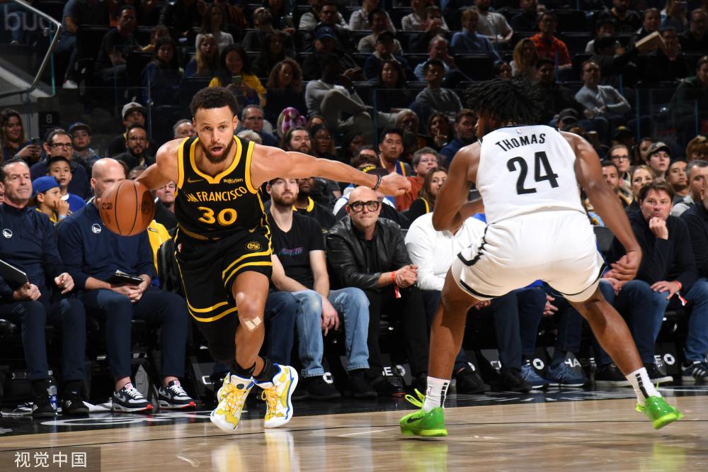 子足球队 子足球队