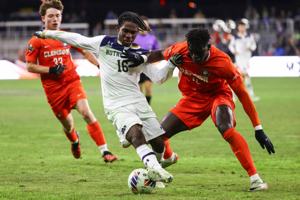 稳居本次雅 稳居本次雅